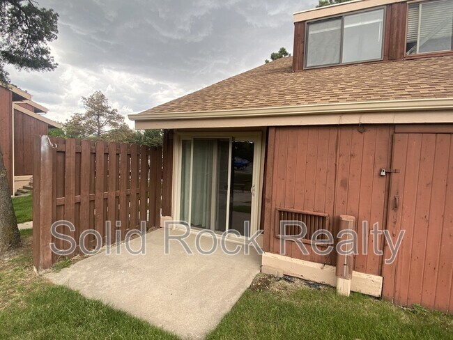 Building Photo - 4545 N Carefree Cir