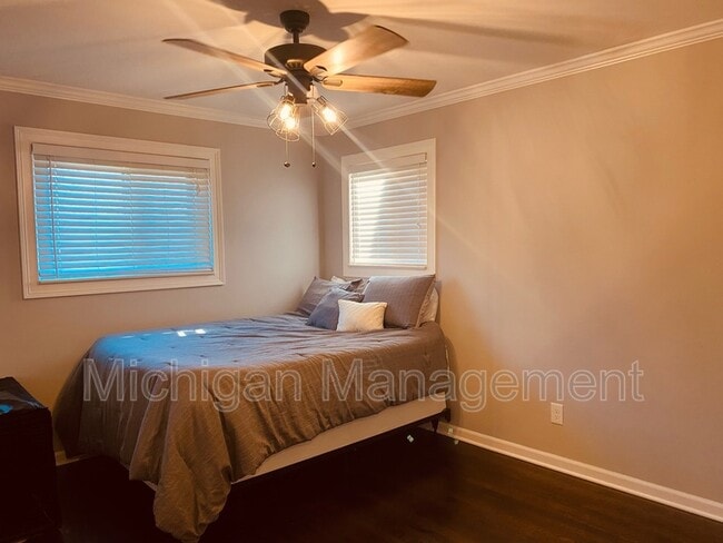 Building Photo - 14505 Shadywood Dr