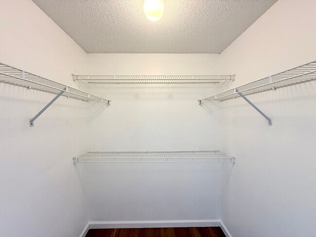 Building Photo - The perfect haven - 4Bedrooms / 2.5Bath family home at Orlando!