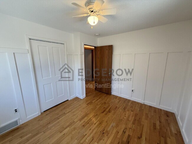 Building Photo - 2540 Ancient Dr SW