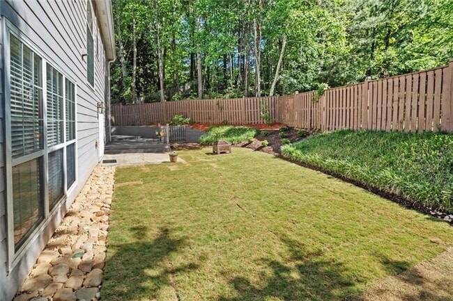 Building Photo - 4220 Hunters Green Way NE