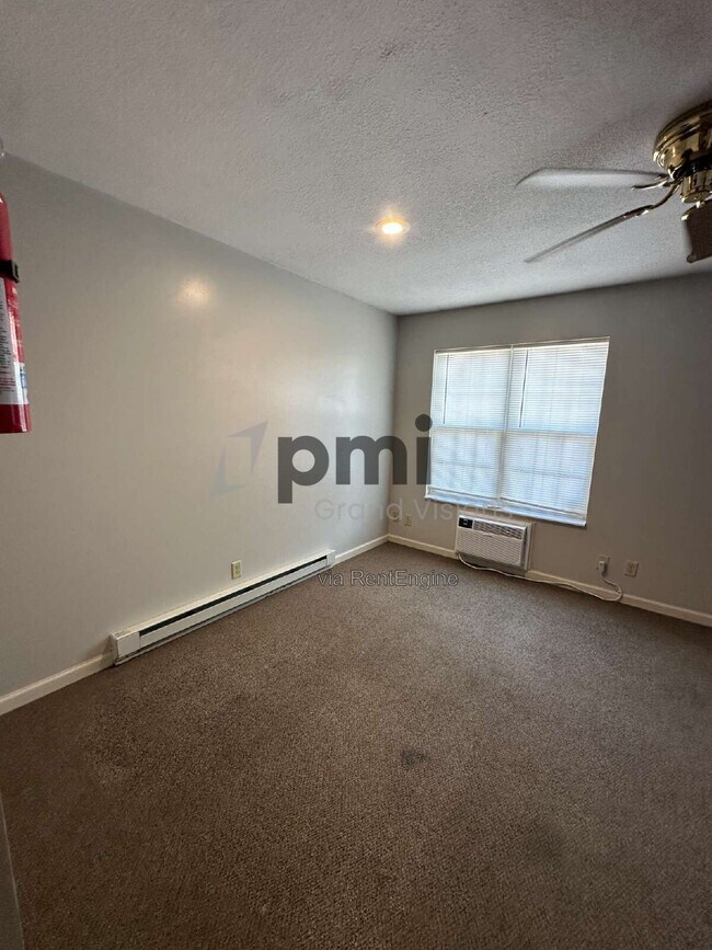 Building Photo - 1308 Arthur Ave