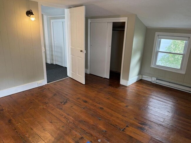 Building Photo - COMING SOON! 3 Bedroom in Newport, PA!