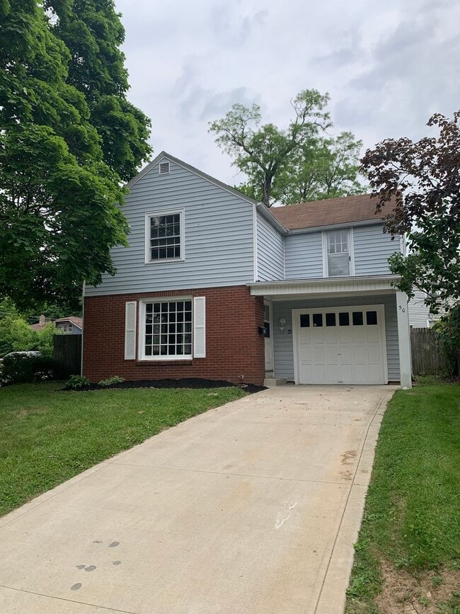 Primary Photo - Three bedroom fenced in yard one car attac...