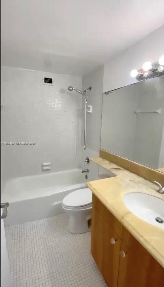 Building Photo - 801 Brickell Bay Dr