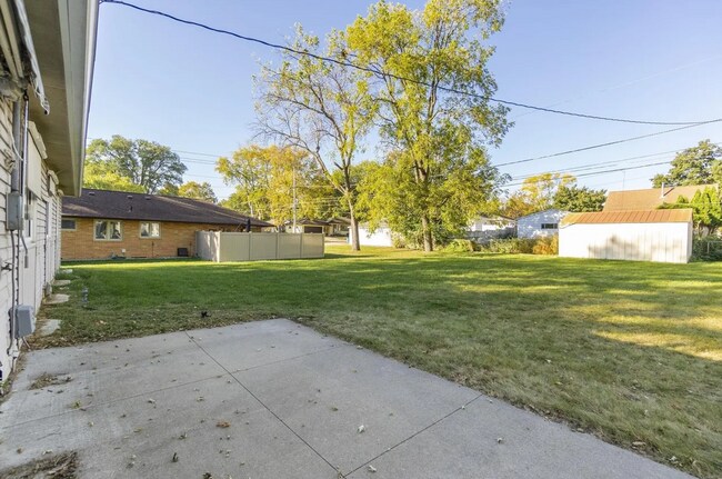 Building Photo - Beautiful 3-Bed 1.5-Bath House in Waterloo