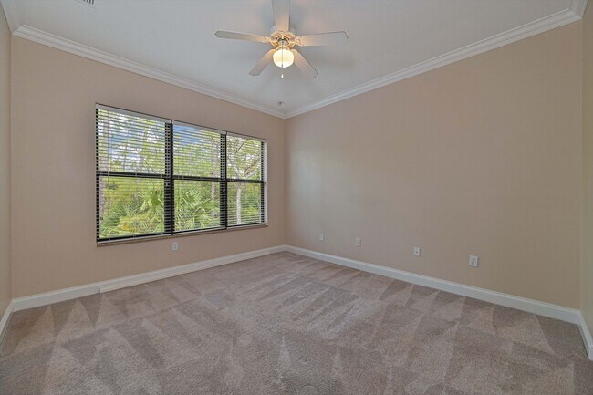 Building Photo - 1244 Carpazi Ct