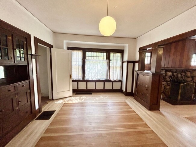 Building Photo - W. Kiowa Street