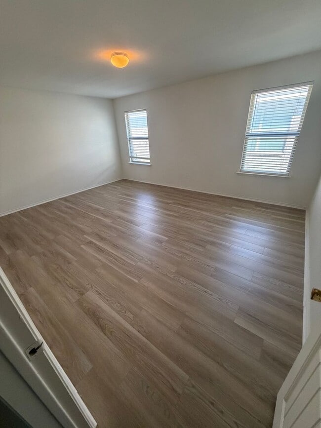 Building Photo - 1763 Overlook Dr