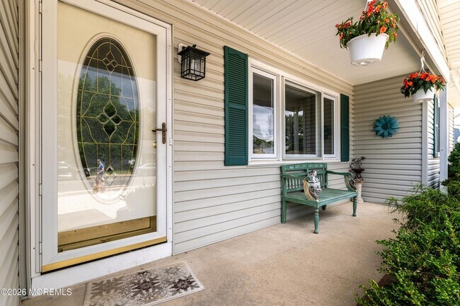 Building Photo - 251 Westbrook Dr