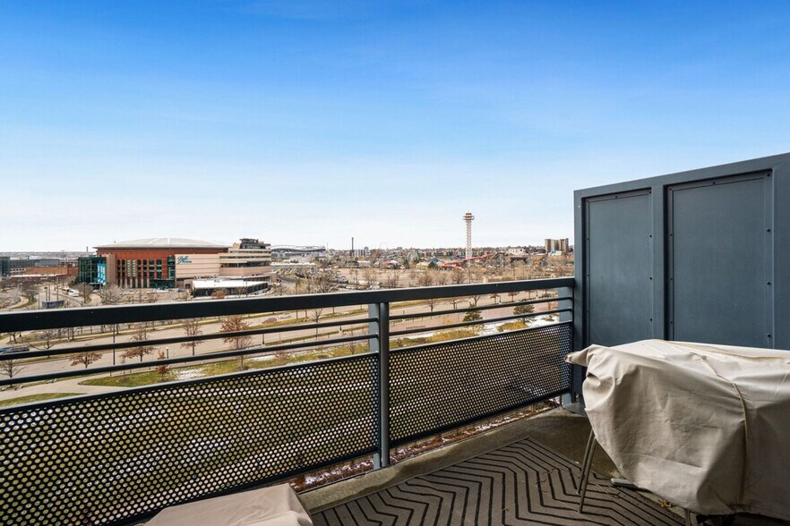 Building Photo - 1475 Delgany St