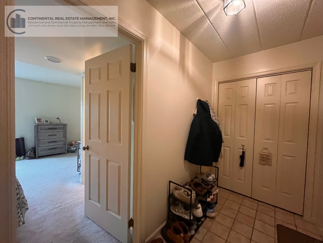 Building Photo - Downtown 2 Bedroom/2 Bathroom Apartment