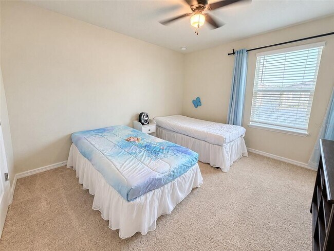 Building Photo - 7328 Oakmoss Loop