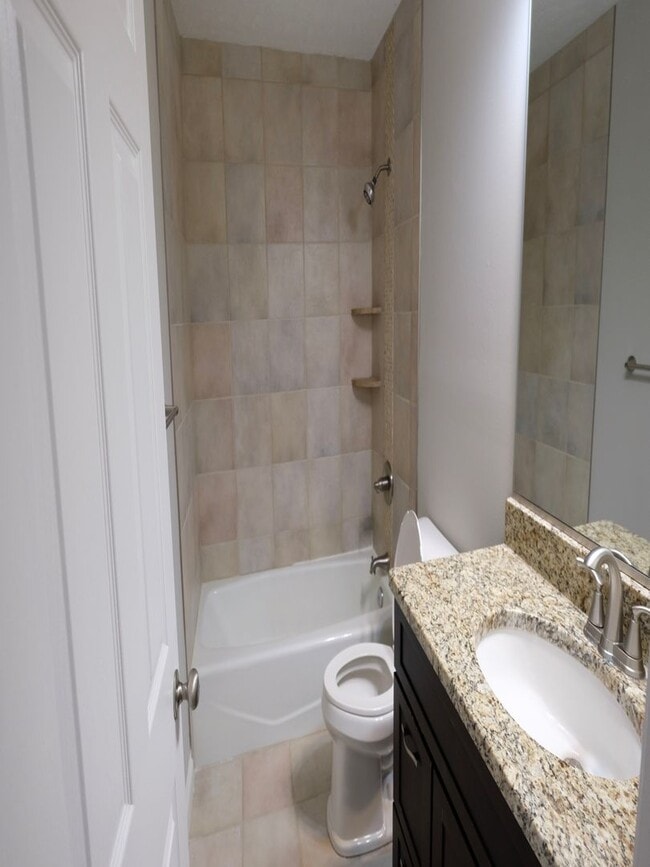 Building Photo - 1307 Kingsridge Ct