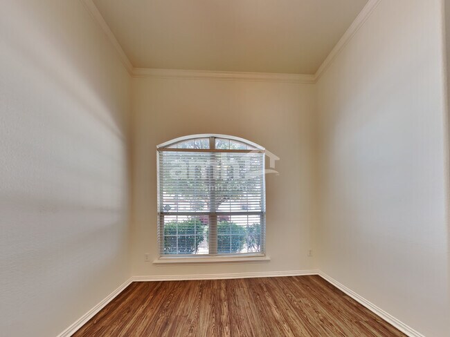 Building Photo - 2709 Evening Mist Dr