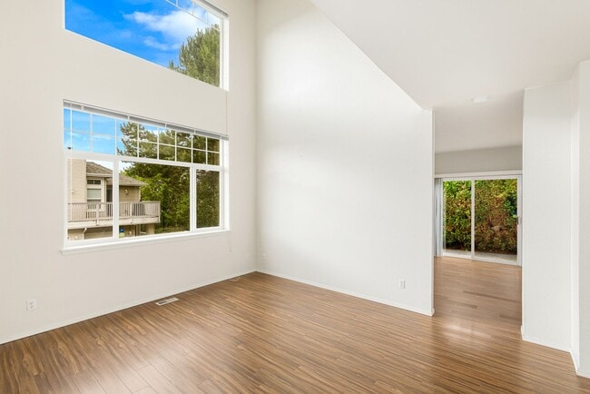 Building Photo - End Unit 2 Story Townhome Plus Bonus Office Area - 2 Car Garage
