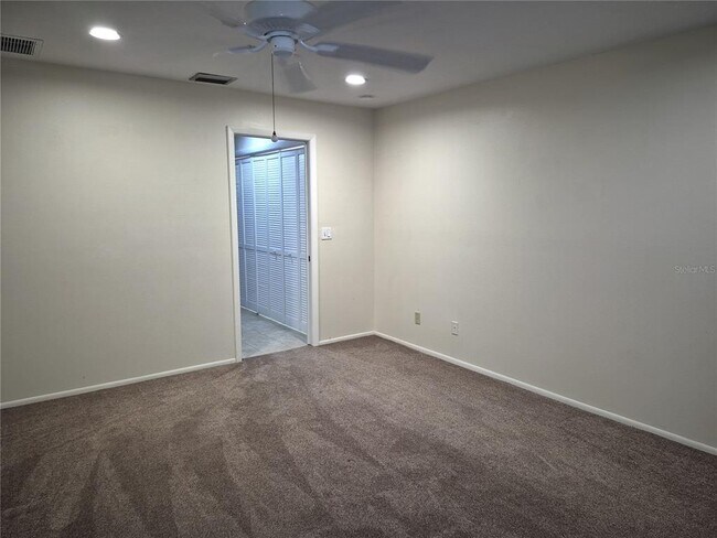 Building Photo - 160 Joanne Pl