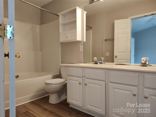 Building Photo - 8334 Gossomer Bay Dr