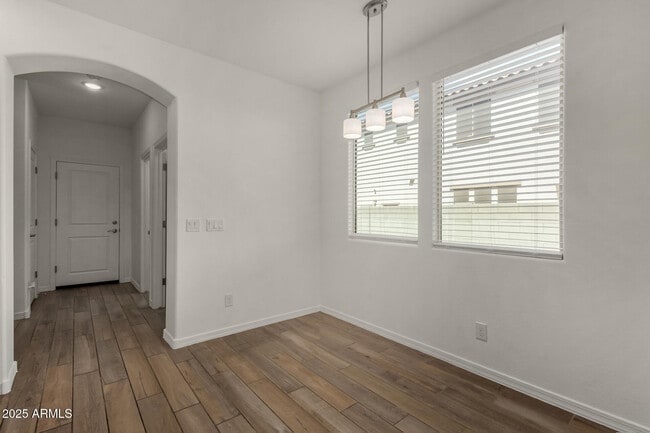 Building Photo - 15142 W Sherman St