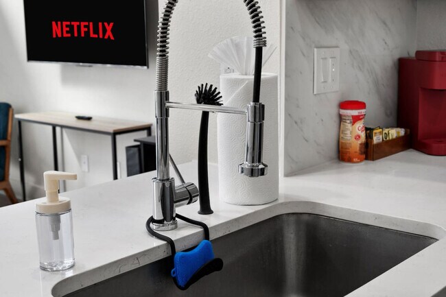 Building Photo - 2901 Indiana St