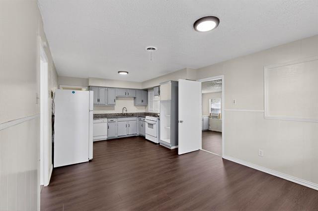 Building Photo - 3817 Vanette Ln