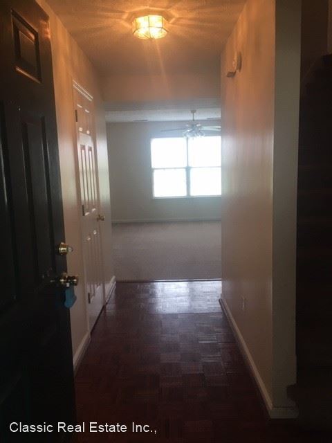 Building Photo - 3 br, 2.5 bath House - 212 Ellis Park