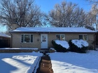 Building Photo - 3 Bed, 1 Bath Home for Rent, Available Now!  MileStone Real Estate Services