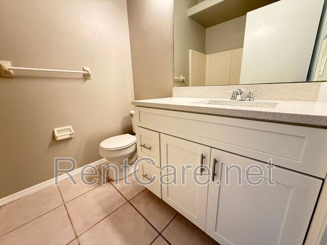 Building Photo - 1247 Madeira Key Way