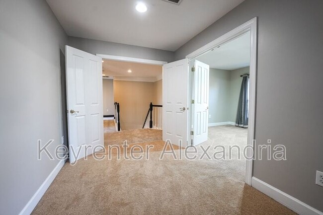 Building Photo - 13568 Heritage Farms Dr