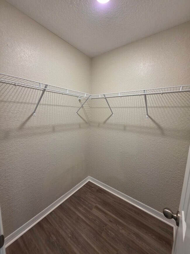 Building Photo - Charming 3 bed 2 bath in Inverness