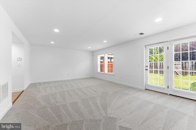 Building Photo - 25263 Beach Pl