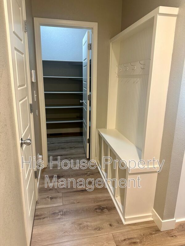 Building Photo - 2278 Stonefish Dr