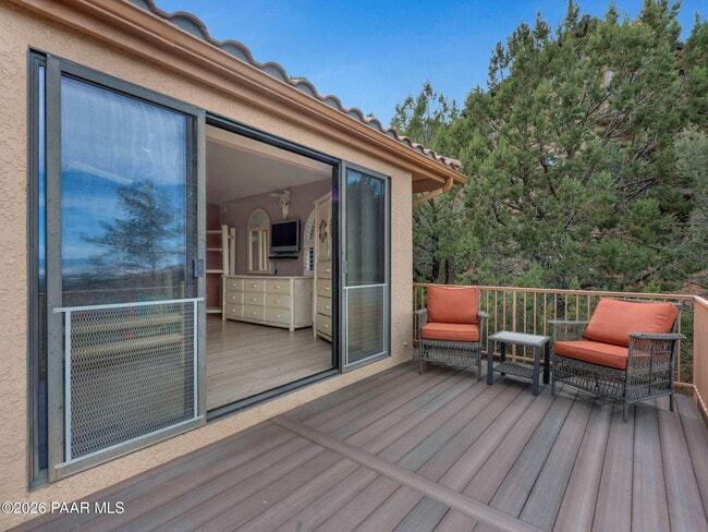 Building Photo - 3160 Rainbow Ridge Dr