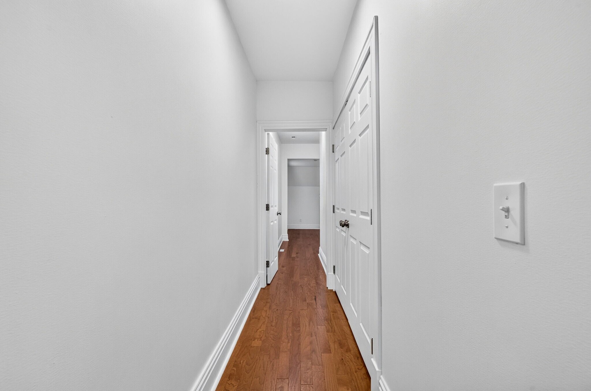 Hallway - 2722 Armand Pl