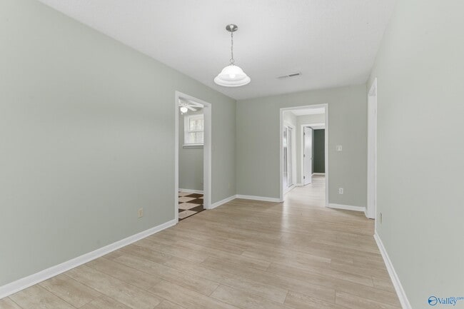 Building Photo - 504 Delaney Rd NW