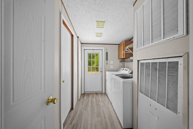 Building Photo - 1783 Wilkinson Rd