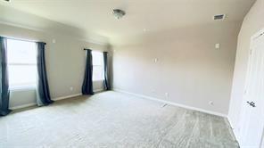 Building Photo - 12571 Valley Spring Dr