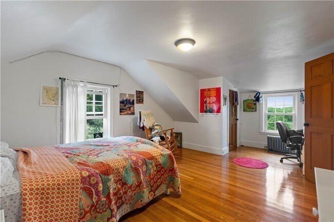 Building Photo - 27 1/2 Doro Pl