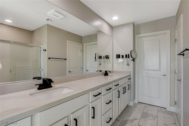 Building Photo - 9716 Jade Rise Ave