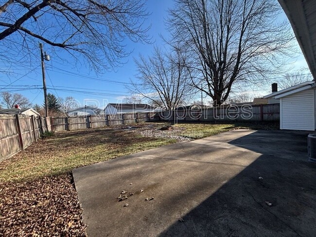 Building Photo - 5108 Algonquin Trail