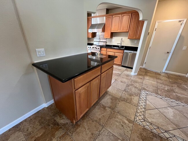 Building Photo - Upgraded and Beautiful Spacious 4 Bedroom ...