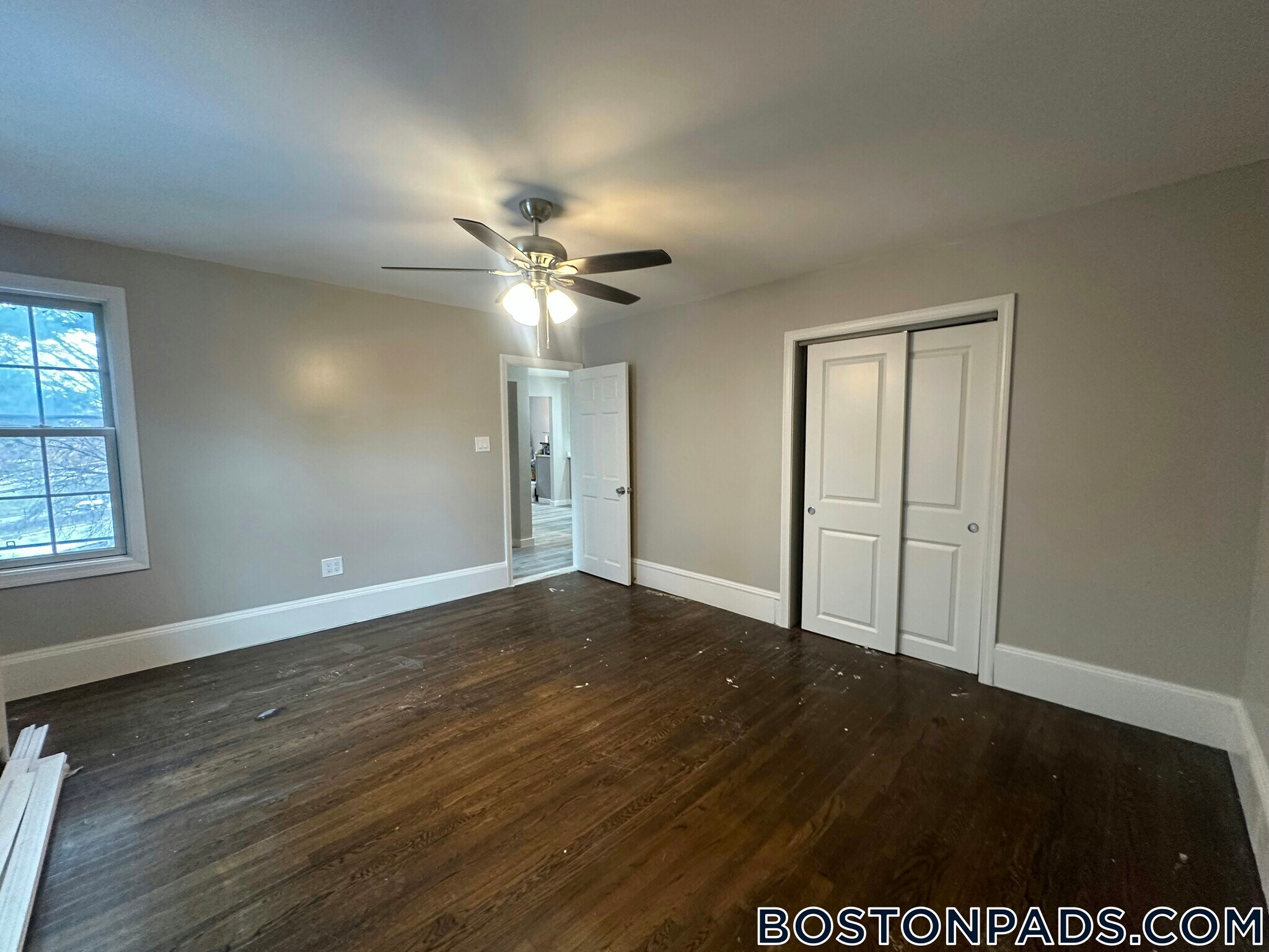 Building Photo - 13 Gladstone St