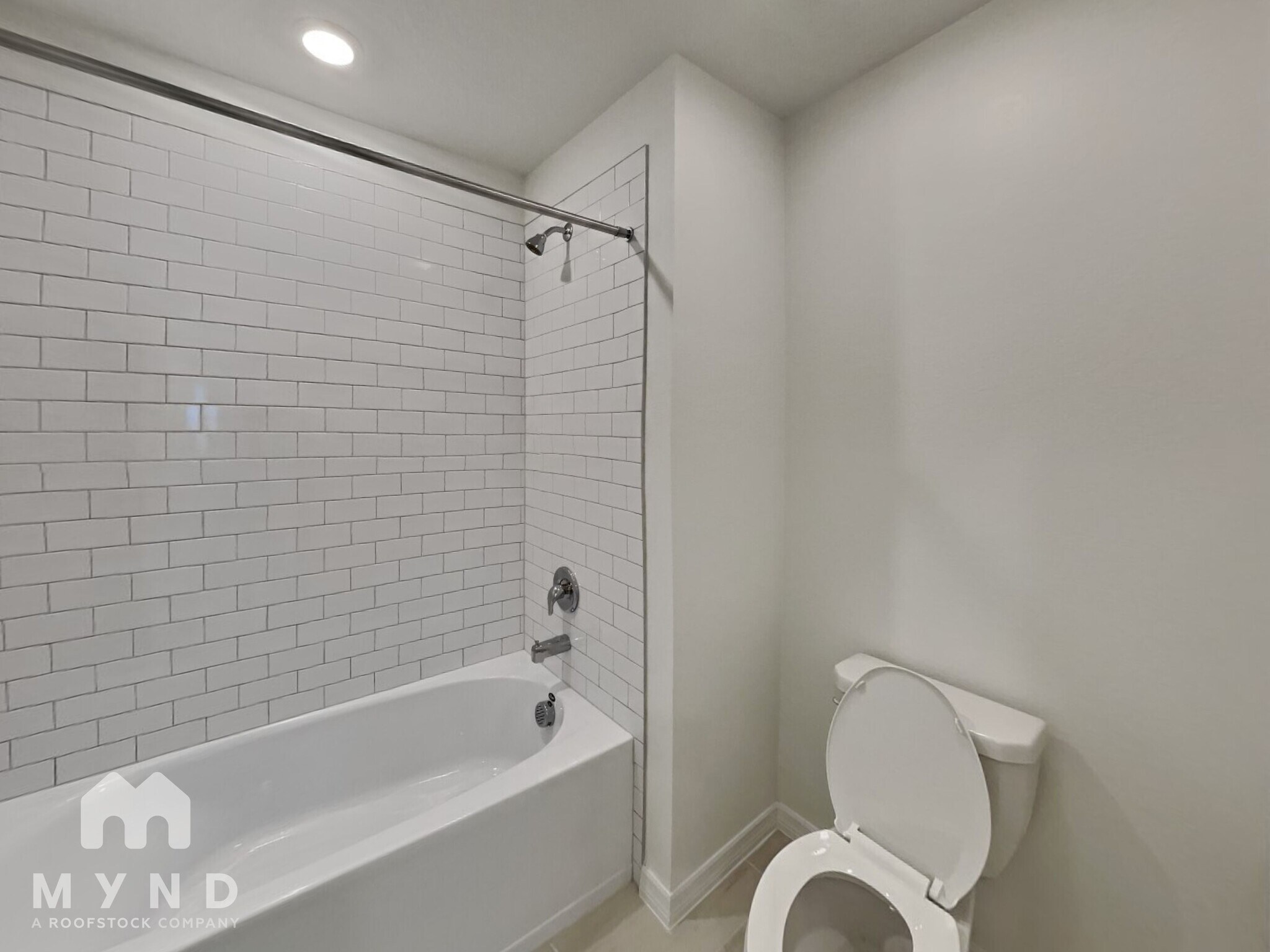 Building Photo - 35142 Gravelly Dr