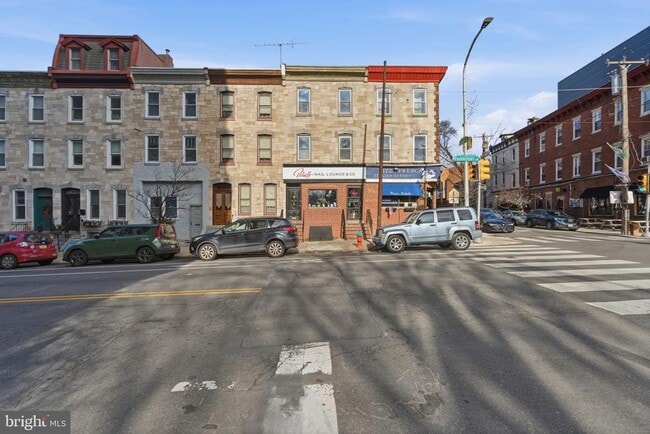 Building Photo - 2403 Fairmount Ave