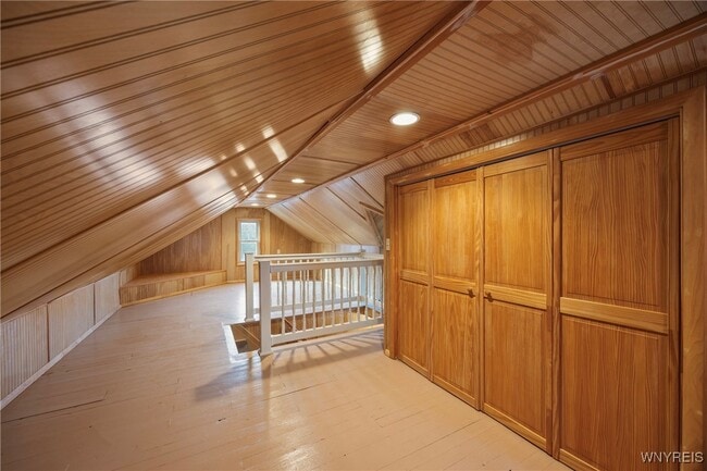 Building Photo - 179 Admiral Rd