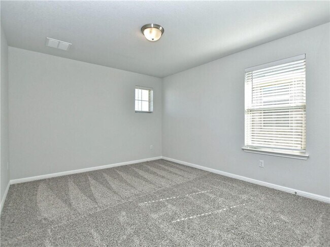 Building Photo - 517 Gabrielle Anne Dr