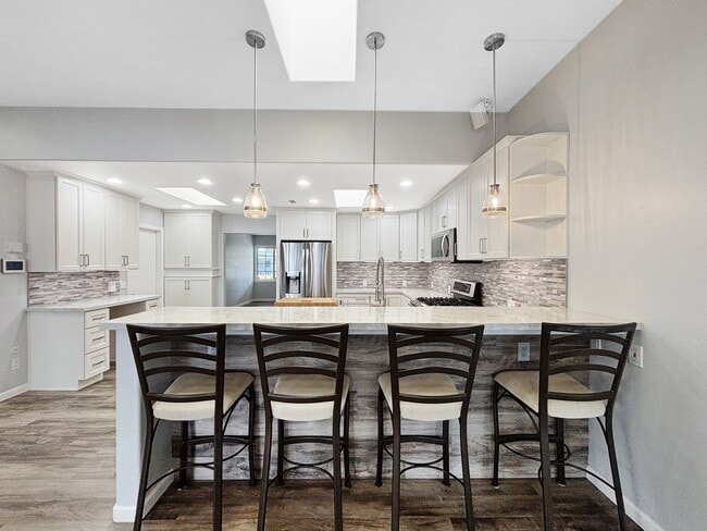 Building Photo - Beautiful 3BD/2BA House in Clairemont W/ W...