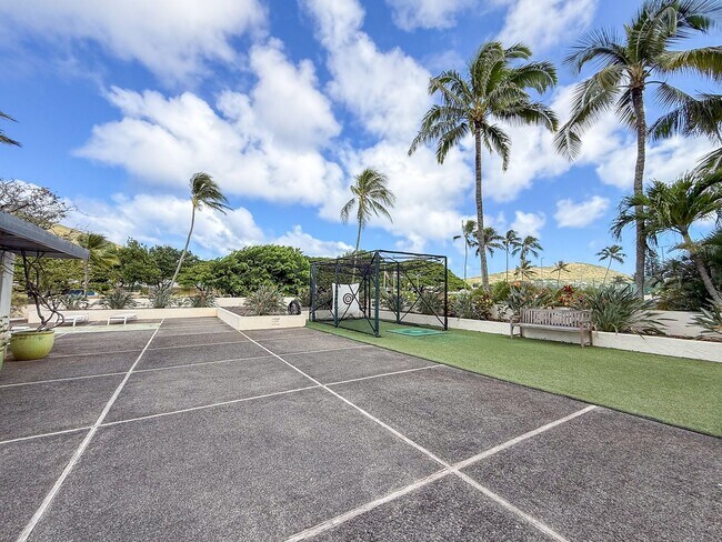Building Photo - Beautiful One Bedroom in Hawaii Kai