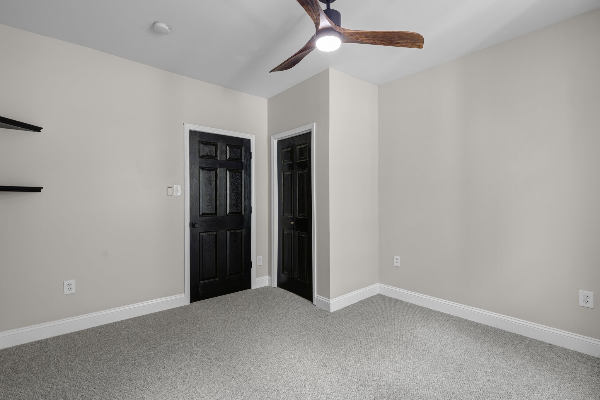 Building Photo - 3335 Salena St