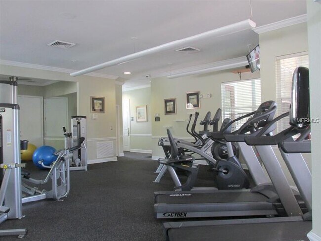 Building Photo - WATERFORD LAKES: 2bed/2bath on the 3rd flo...